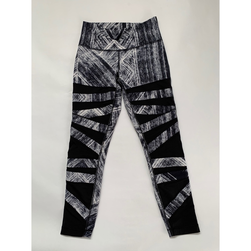 Lululemon • High Times